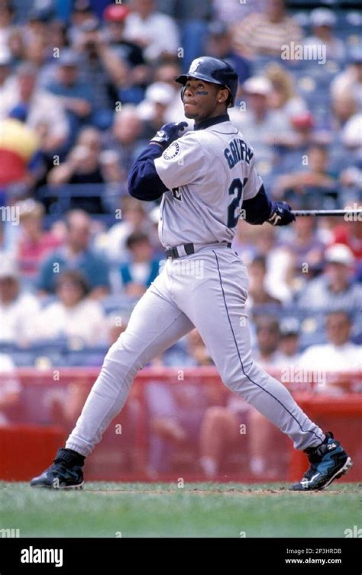 13-time MLB All-Star ___ Griffey Jr.