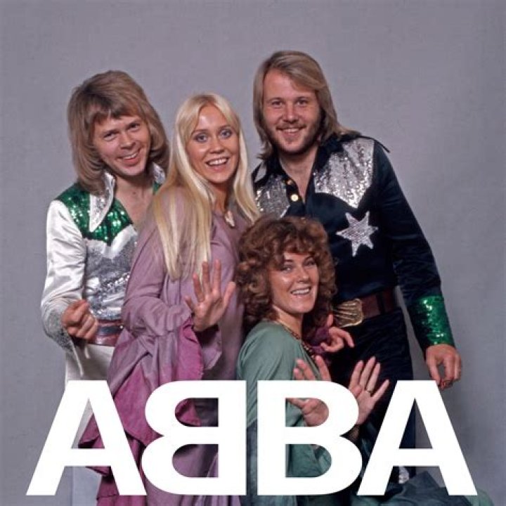 1976 ABBA hit whose title is a Spanish name