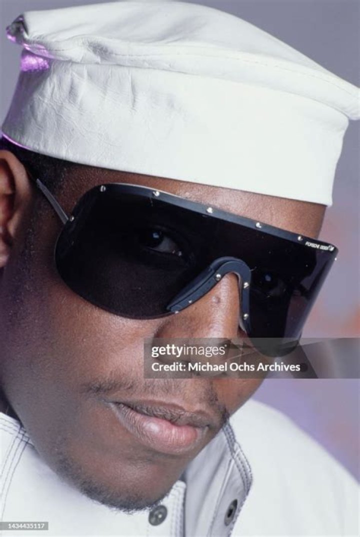 1980s rapper Kool ___ Dee