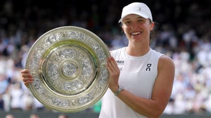 2019 French Open women's singles champion: 2 wds.