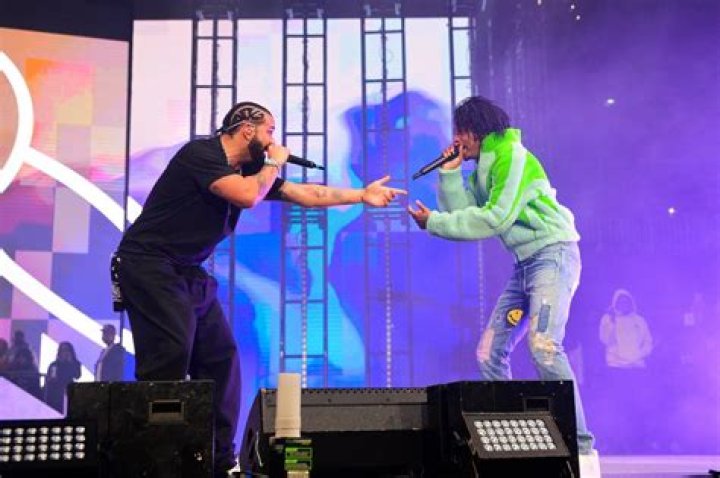 2022 Drake & 21 Savage hit with more than 6 minutes of rapid-fire rapping: 3 wds.