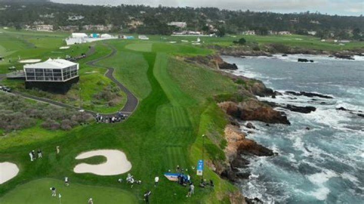 3 for the iconic 7th hole at Pebble Beach