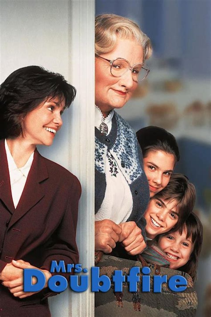 Actor who played Daniel Hillard and the title character in the 1993 film Mrs. Doubtfire: 2 wds.