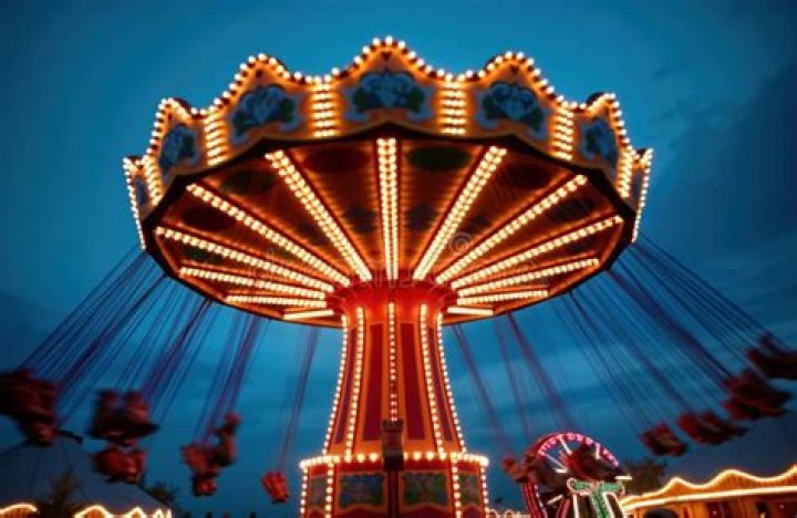 Amusement park attraction