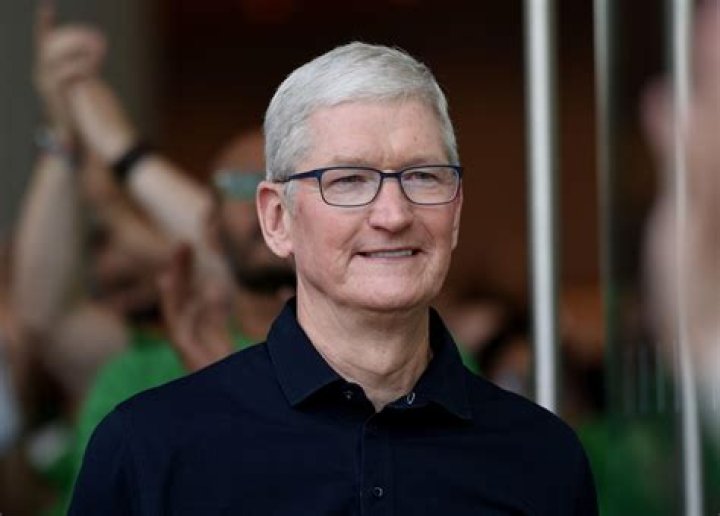 Apple CEO Cook