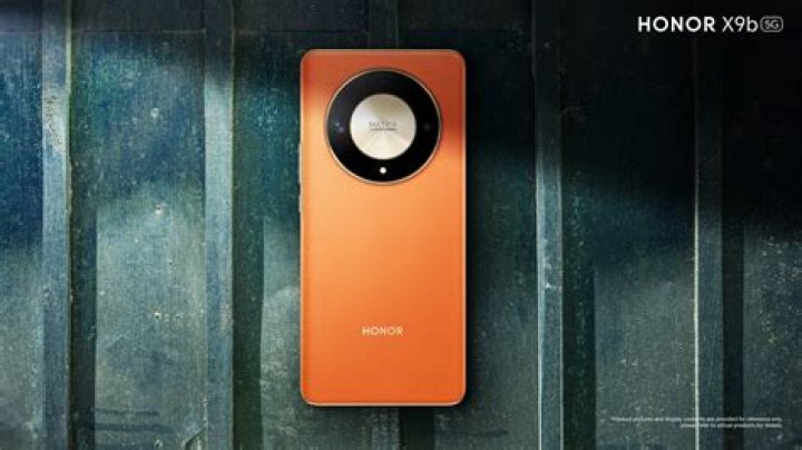 Apple mobile device that's bigger than a phone