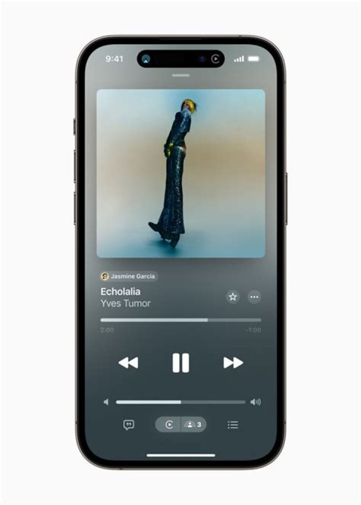 Apple music-playing device that was discontinued in May