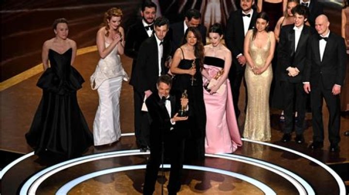 Best Picture Oscar winner directed by Ben Affleck