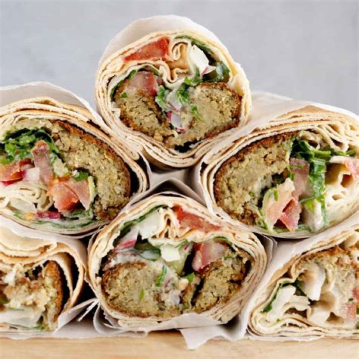 Bread sometimes used to wrap falafel