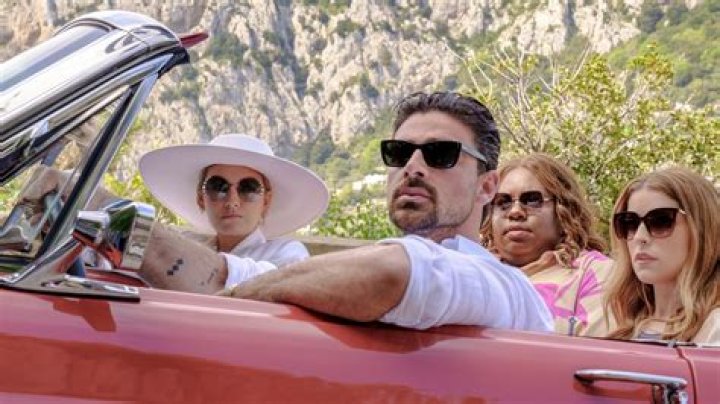 Cast a ballot in favor of: 2 wds.