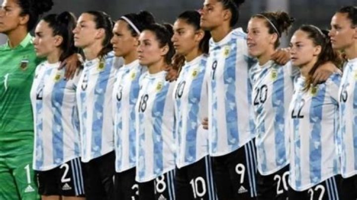 Cheer for Spain or Argentina's Women's World Cup team