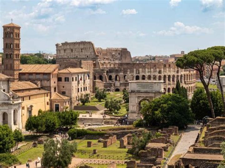 City with an ancient forum and colosseum
