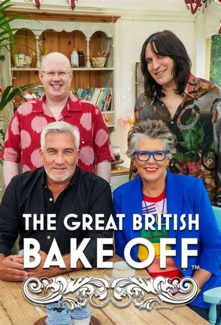 Comedian Fielding who cohosts The Great British Bake Off