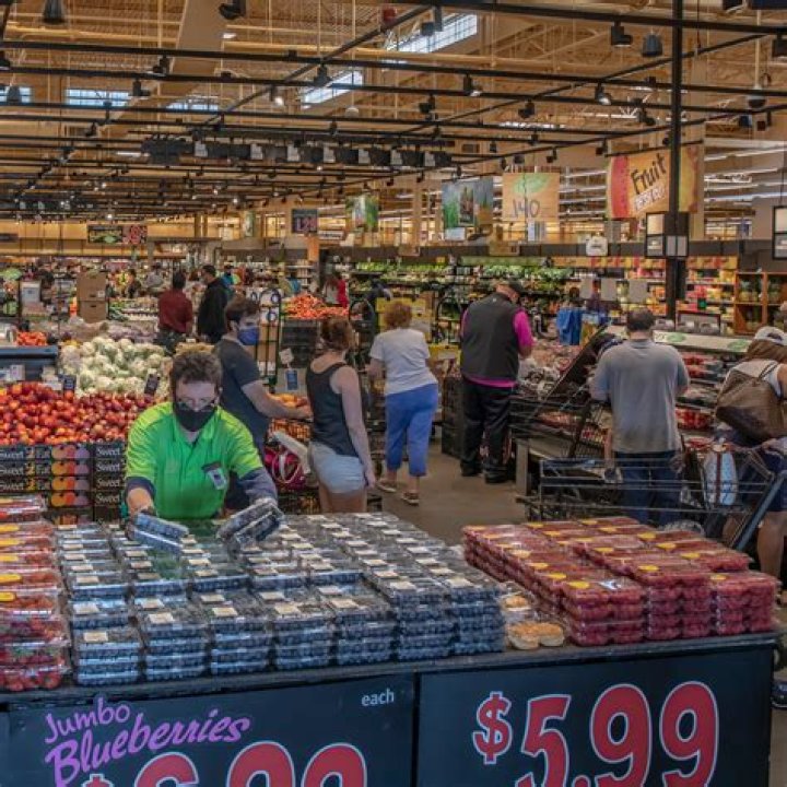 ___ counter (where to order cold cuts at a grocery store)