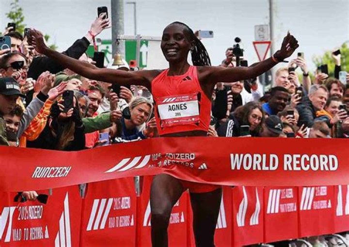 Distance whose world-record running time is 3 minutes 43.13 seconds