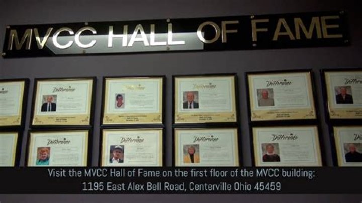 Early TV journalist who was a charter inductee into the Television Hall of Fame: 3 wds.