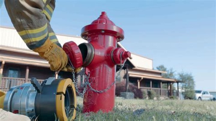 Firefighter's hydrant hookup