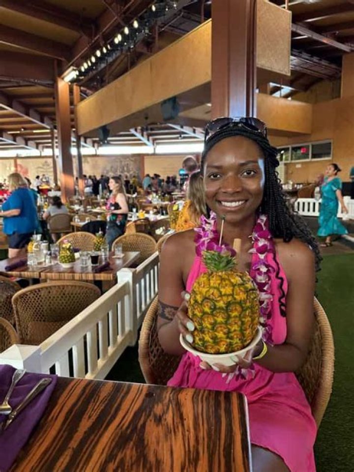 Flowery gift at a luau