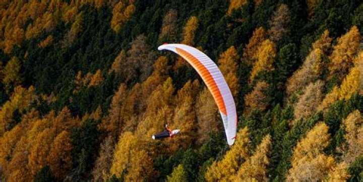 Glide like a paraglider