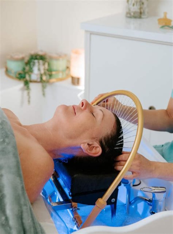 Head-to-toe spa treatment: 2 wds.