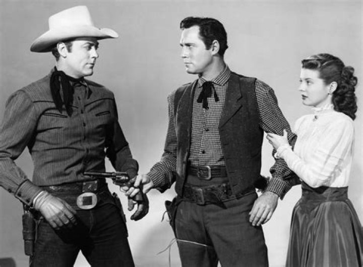 Hit 1950s western drama with Clayton Moore that began as a radio show: 3 wds.