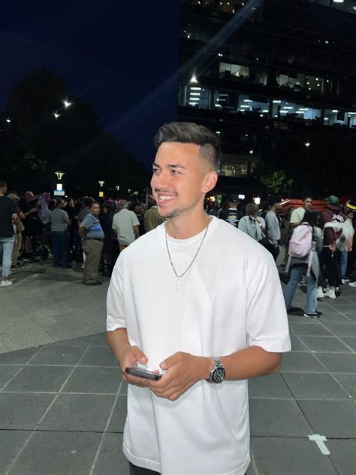 It ___ really hit me yet