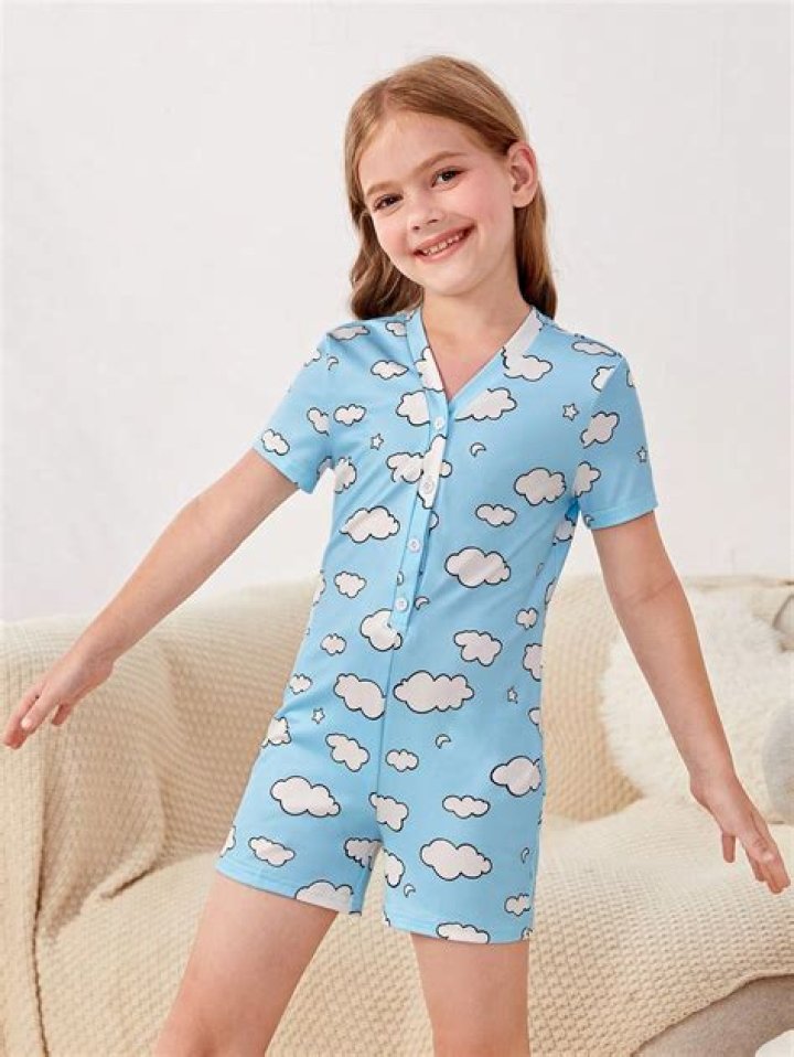 Kids' sleepwear for short