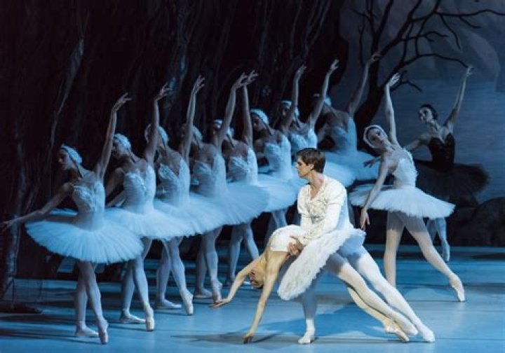 ___ Lake (Tchaikovsky ballet)