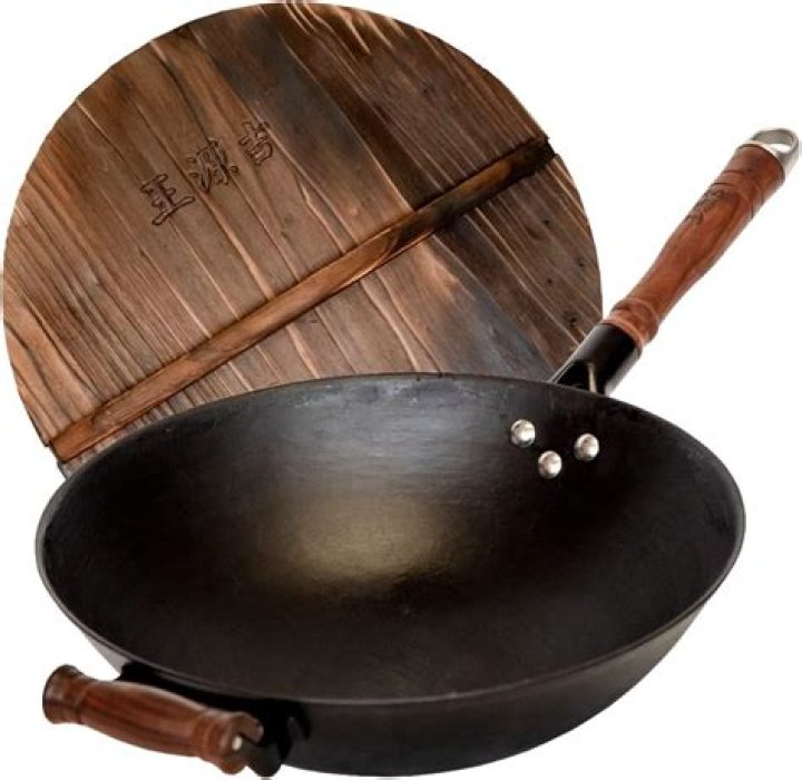 Large Chinese pan