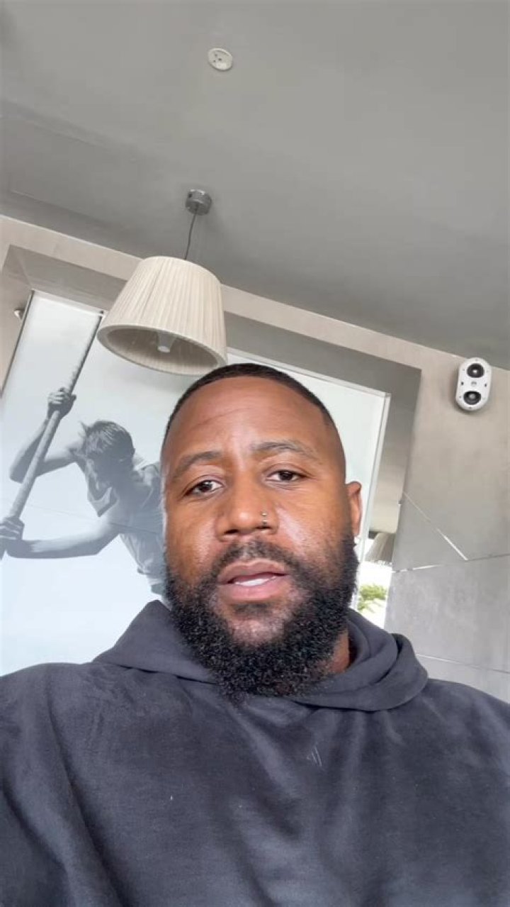 Let me ___ the record straight...