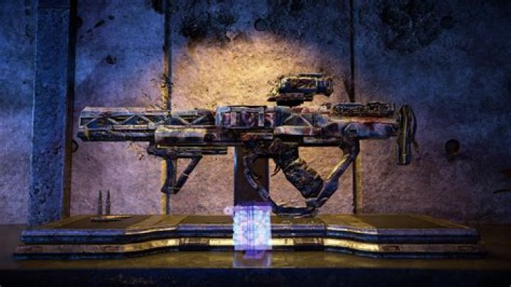 Lock and ___ (prepare one's weapon)