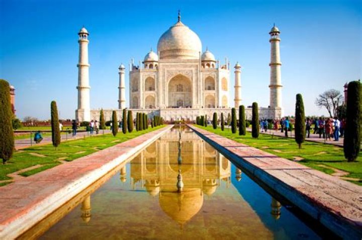 ___ Mahal (tourist attraction in India)