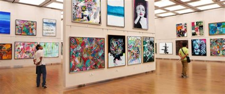 Manhattan neighborhood with lots of art galleries