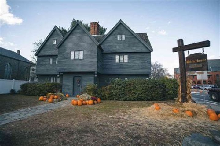Massachusetts witch trials town
