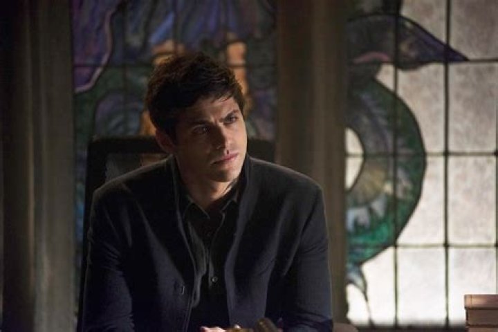 Matthew Daddario's role on Shadowhunters