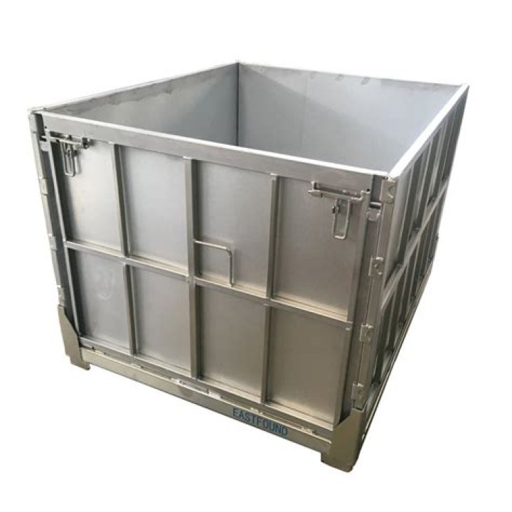 Metal container for soda