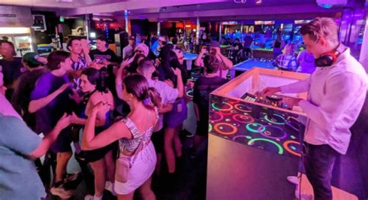 Nightclub record spinners: Abbr.