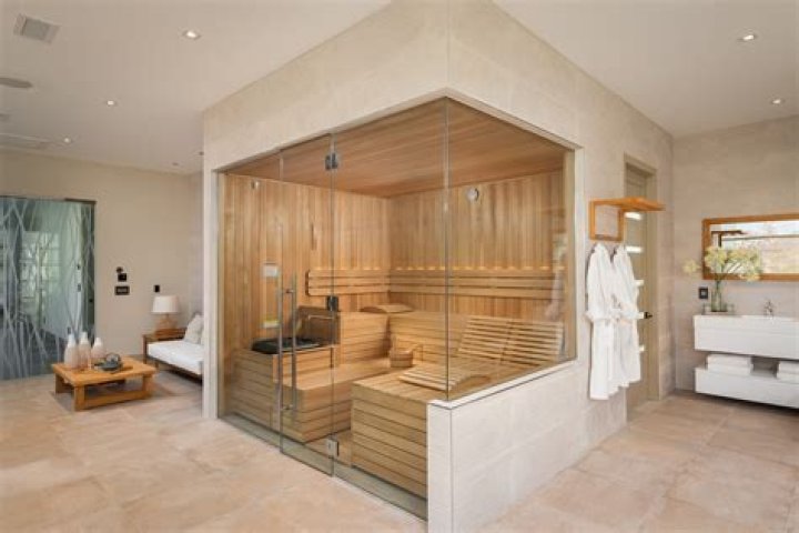 Place with saunas and massage rooms