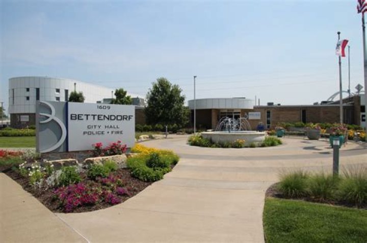 Resident of Davenport or Dubuque