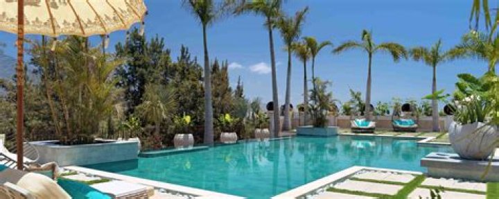 Resort with steam baths