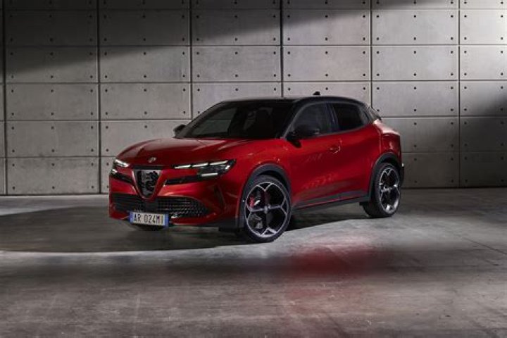 ___ Romeo (Italian carmaker)