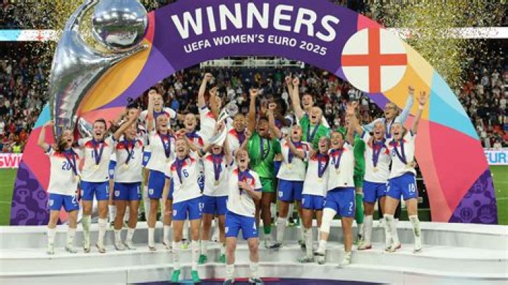 Shoo-___ (sure winners)