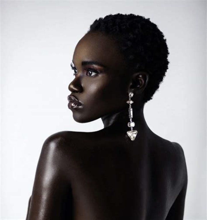 Somalia-born supermodel whose last name is Abdulmajid