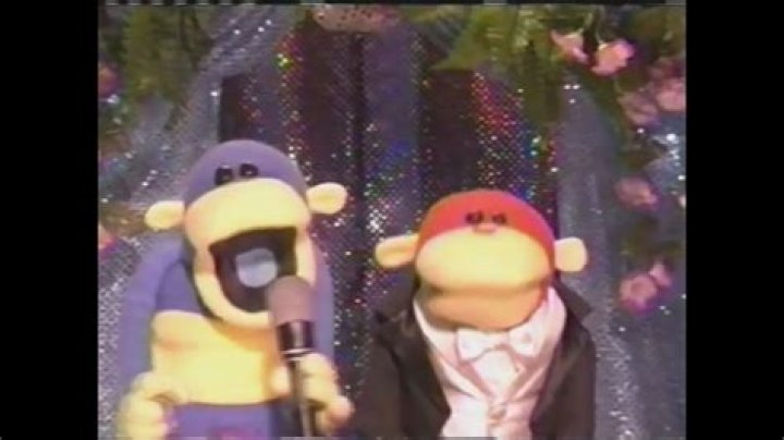 Sound that often goes along with aah