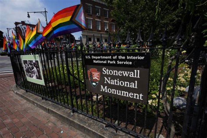 Stonewall ___ (historic tavern in New York)