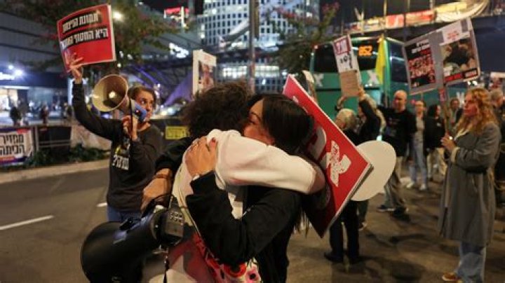 Takes a hostage for ransom say