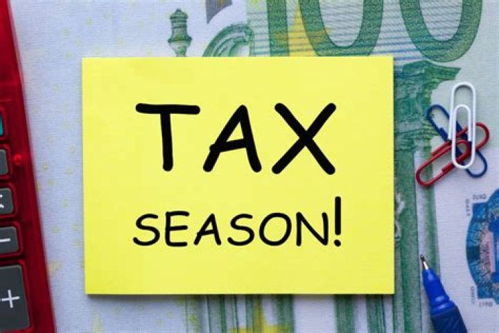 Tax-season employee: Abbr.