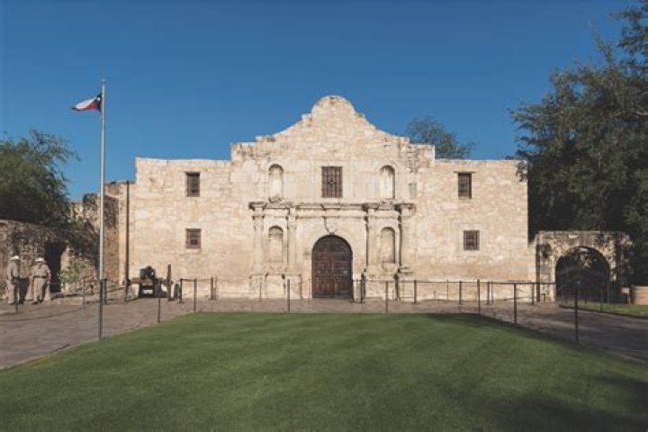 Texas mission where Davy Crockett died