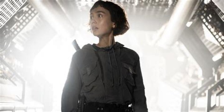 The Big C actress who plays Wendy Byrde on Ozark: 2 wds.