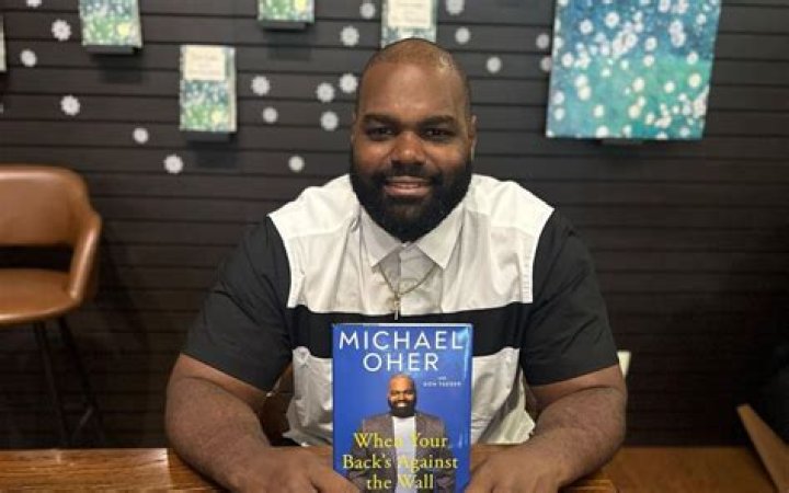 The ___ Side 2009 biographical sports film about former NFL player Michael Oher